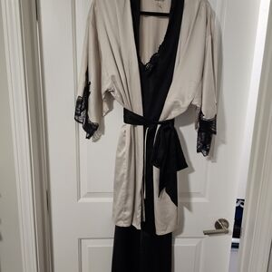 Elegant Black and Cream Lace Trim Robe